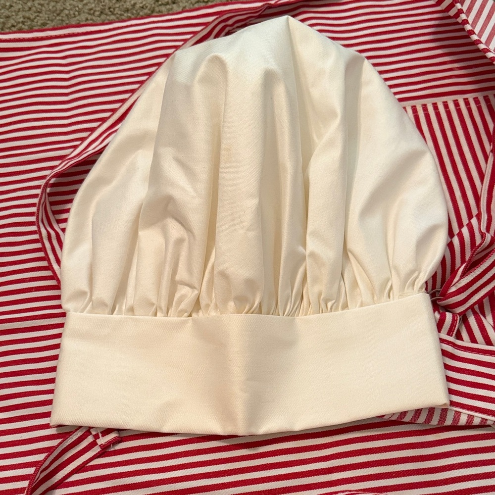 Chef costume. - Picture 3 of 4
